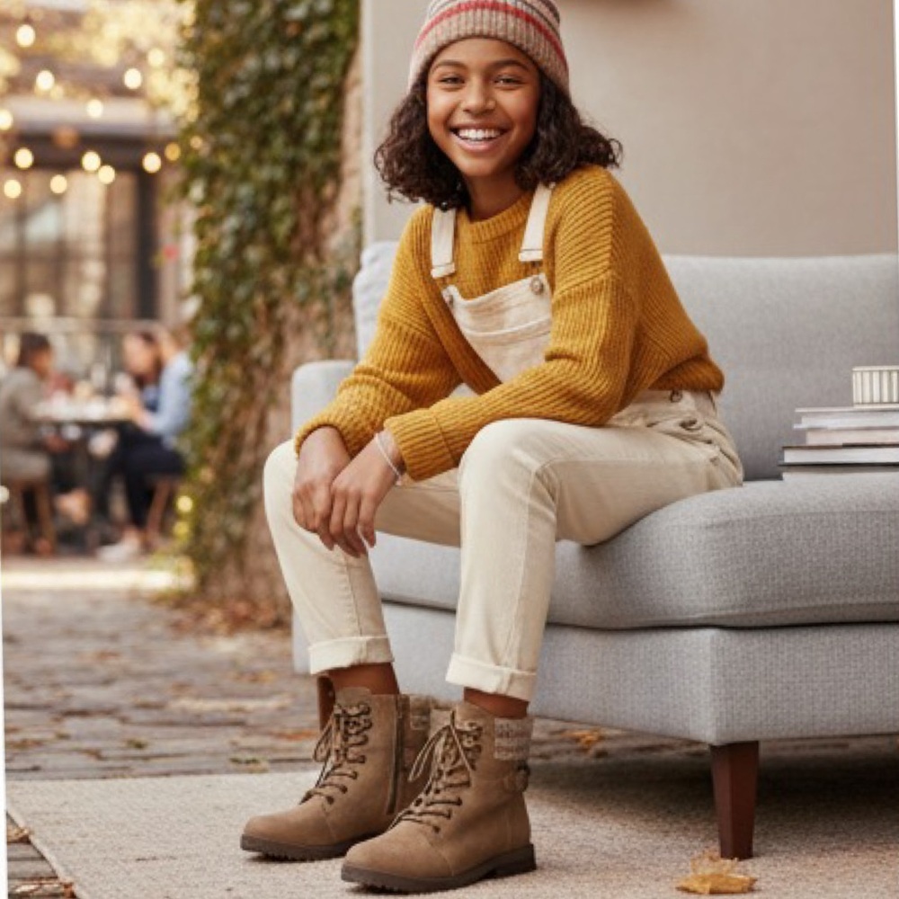 Sugar Brown Knit Cuff Combat Boots‎ | Girls Size 4 (Fits Women’s 6